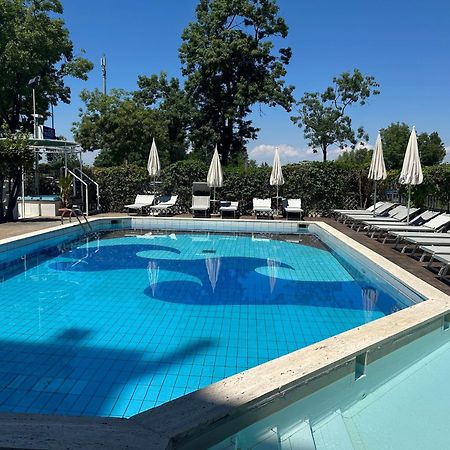Hotel President Lido di Jesolo Kültér fotó